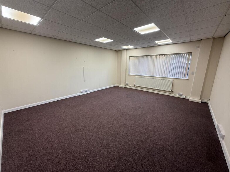 Ivy St, Birkenhead à louer - Photo de l’immeuble – Image 3 sur 10