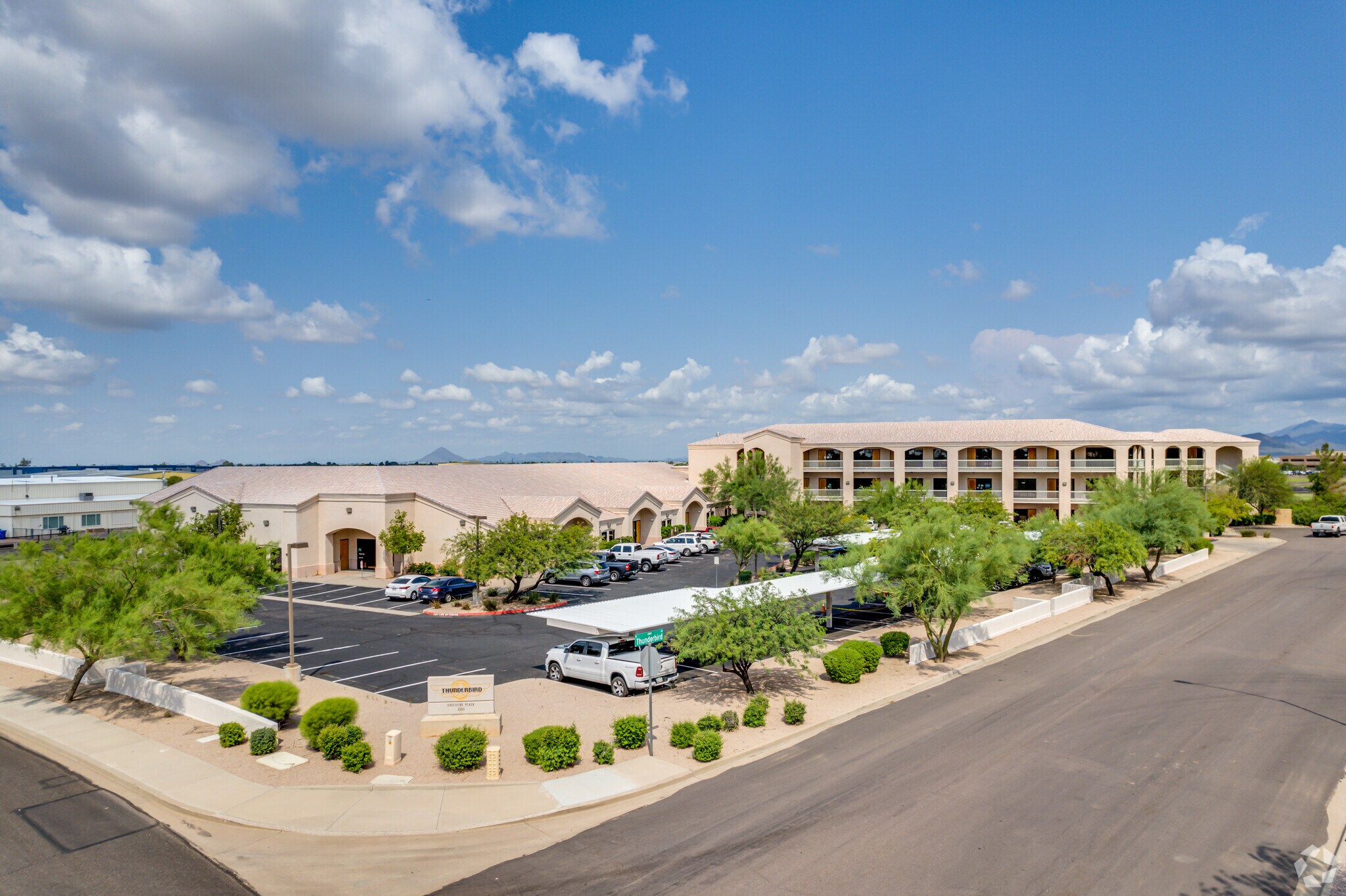 2550 N Thunderbird Cir, Mesa, AZ à vendre Photo principale– Image 1 sur 68