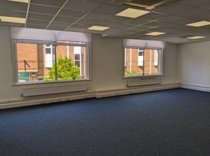 High St, Redhill à louer Photo intérieure– Image 1 sur 1