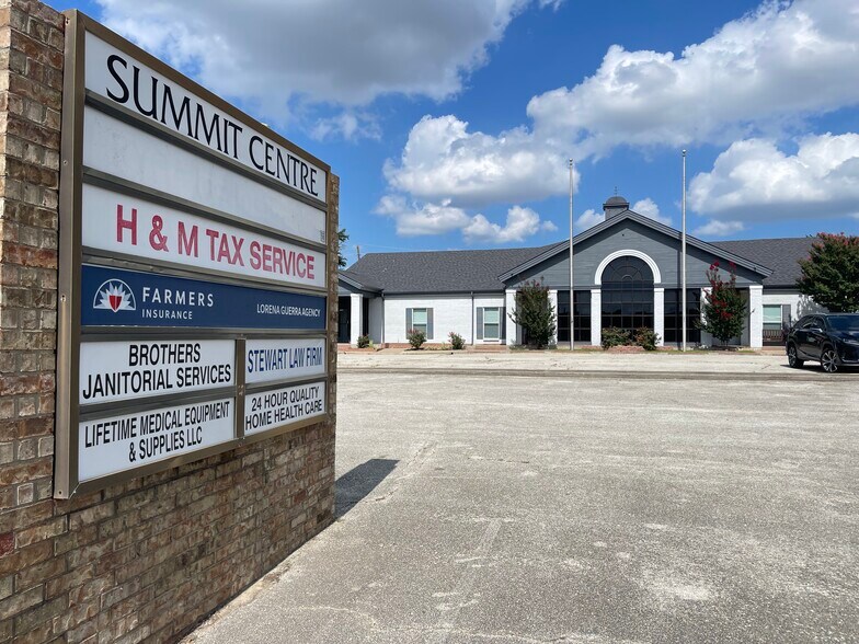 5200 Paige Rd, The Colony, TX à vendre - Photo de l’immeuble – Image 3 sur 43