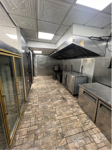 726-728 Courtlandt Ave, Bronx, NY à louer - Photo de l’immeuble – Image 3 sur 20