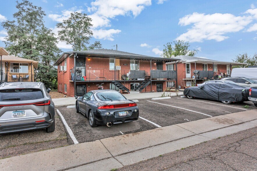 8726 W 54th Pl, Arvada, CO à vendre - Photo de l’immeuble – Image 3 sur 34