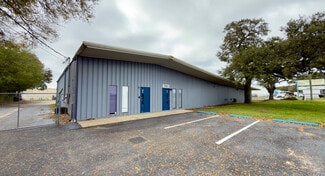 Plus de détails pour 3885 N Palafox Hwy, Pensacola, FL - Industriel/Logistique à louer