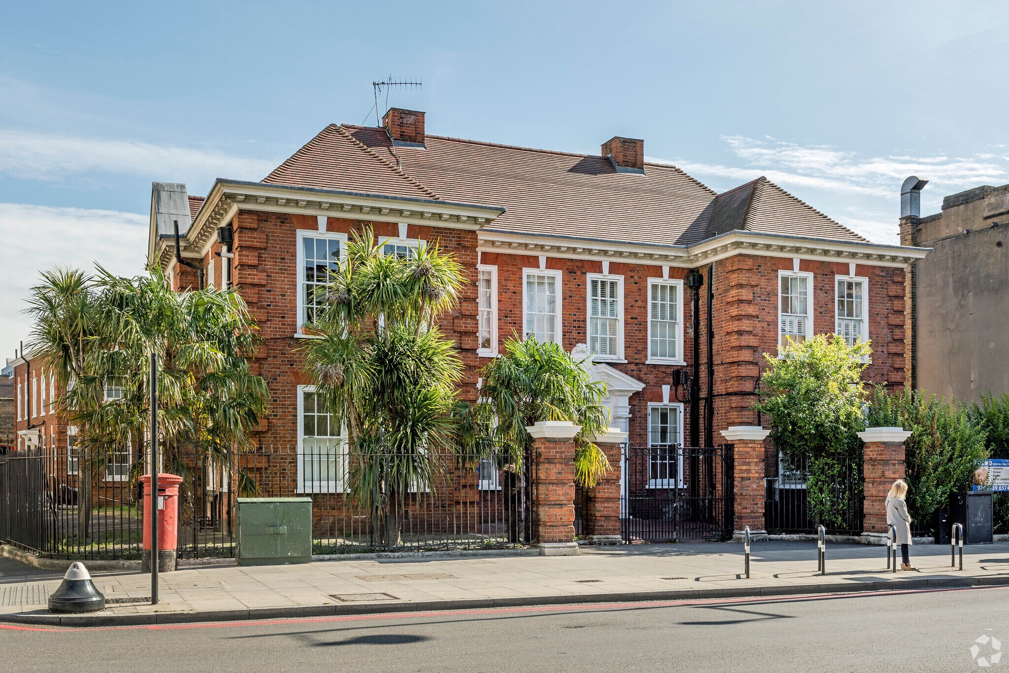 210 Kingsland Rd, Londres à vendre Photo principale– Image 1 sur 2