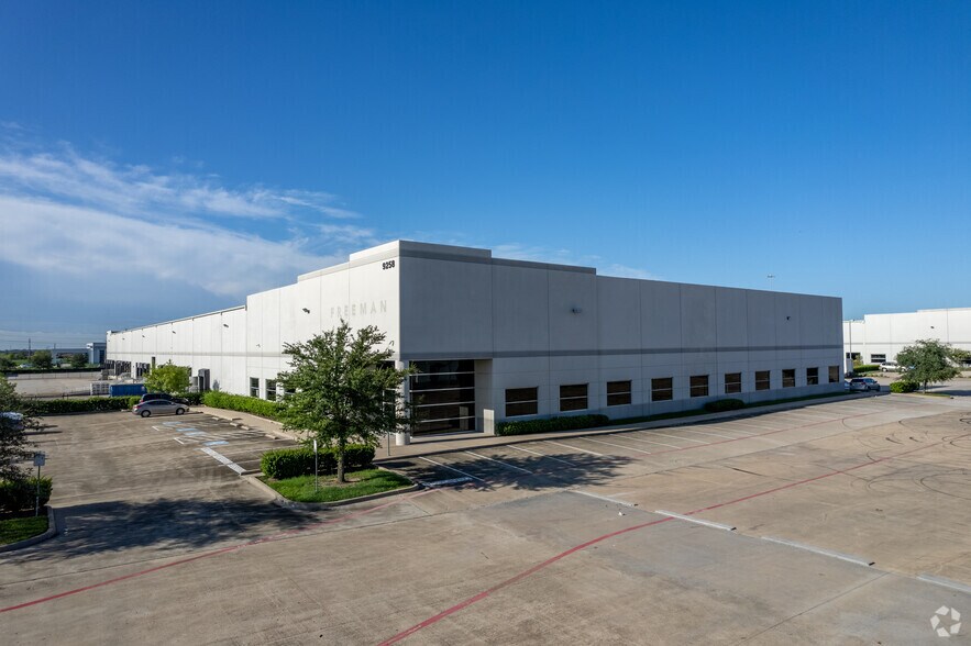 9258 Park South Vw, Houston, TX à louer - Photo principale – Image 1 sur 4