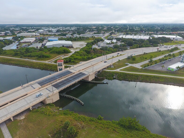 1505 Tamiami Trl S, Venice, FL à vendre - Photo de l’immeuble – Image 3 sur 51