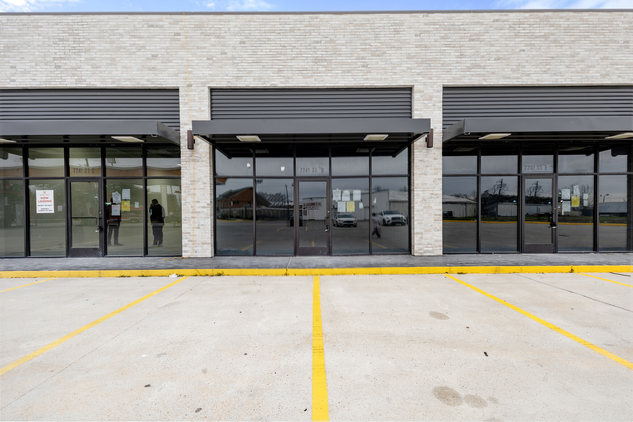 7241 Lawndale St, Houston, TX à louer Photo de l’immeuble– Image 1 sur 6