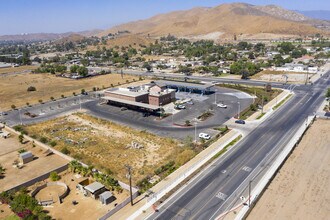 8254 Mission Blvd, Jurupa Valley, CA - VUE AÉRIENNE  vue de carte - Image1
