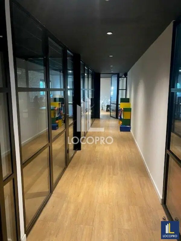 Local d'activités dans Puget-sur-Argens à vendre Photo intérieure– Image 1 sur 6