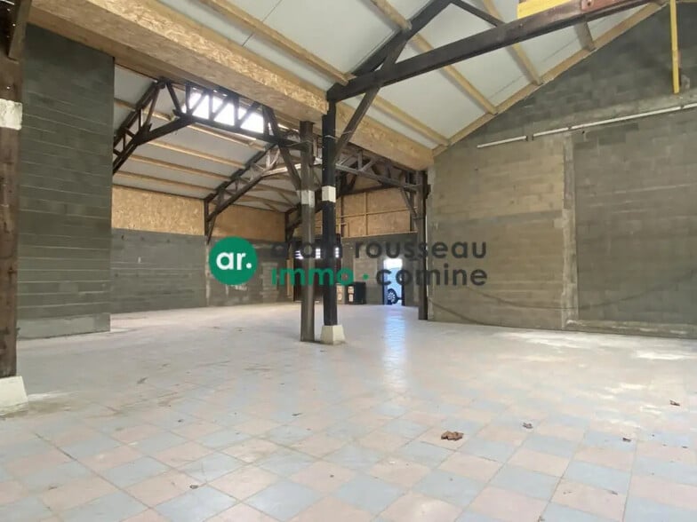 Local d'activités dans Angers à vendre - Photo de l’immeuble – Image 2 sur 3