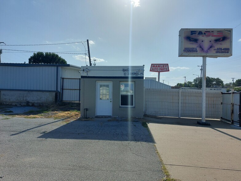 3604 E Admiral Pl, Tulsa, OK à louer - Photo de l’immeuble – Image 3 sur 7