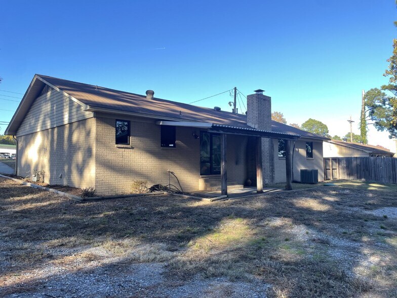 3820 Hwy 5, Bryant, AR à louer - Photo de l’immeuble – Image 2 sur 9
