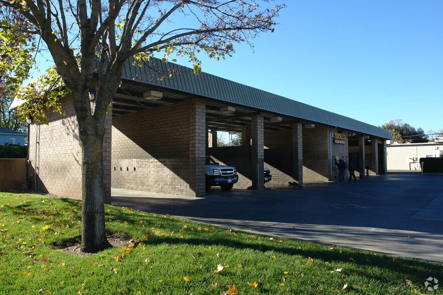 1110 W 6th St, Chico, CA à vendre - Photo principale – Image 2 sur 3