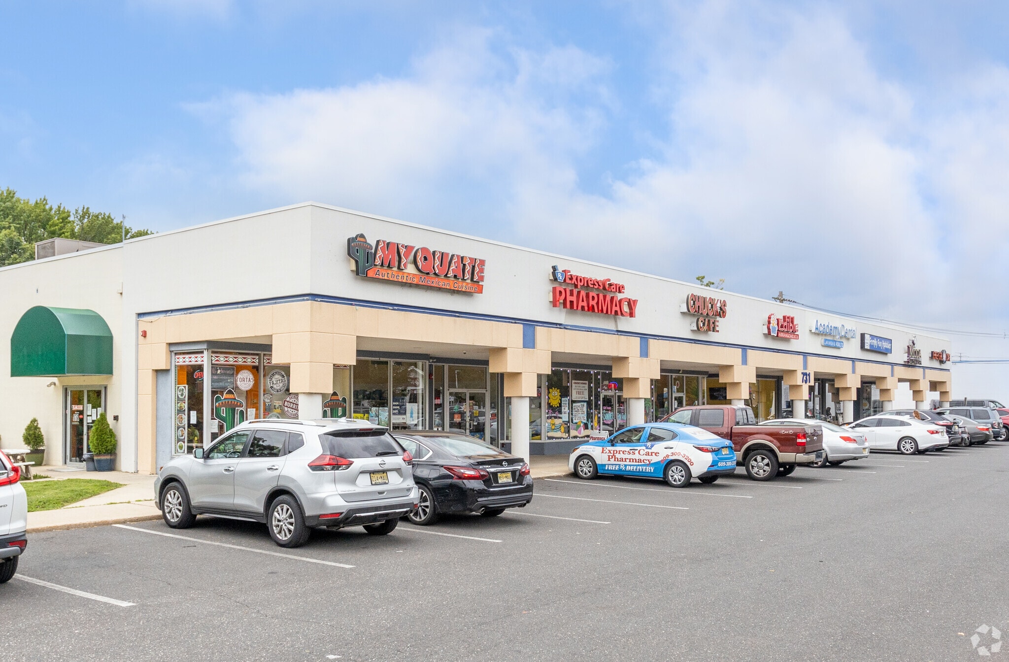 731 Route 33, Hamilton, NJ à louer Photo principale– Image 1 sur 13