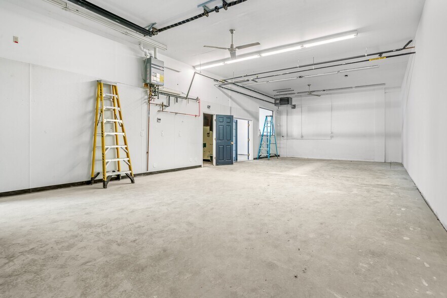 894 Lafayette Rd, Seabrook, NH à louer - Photo de l’immeuble – Image 2 sur 21