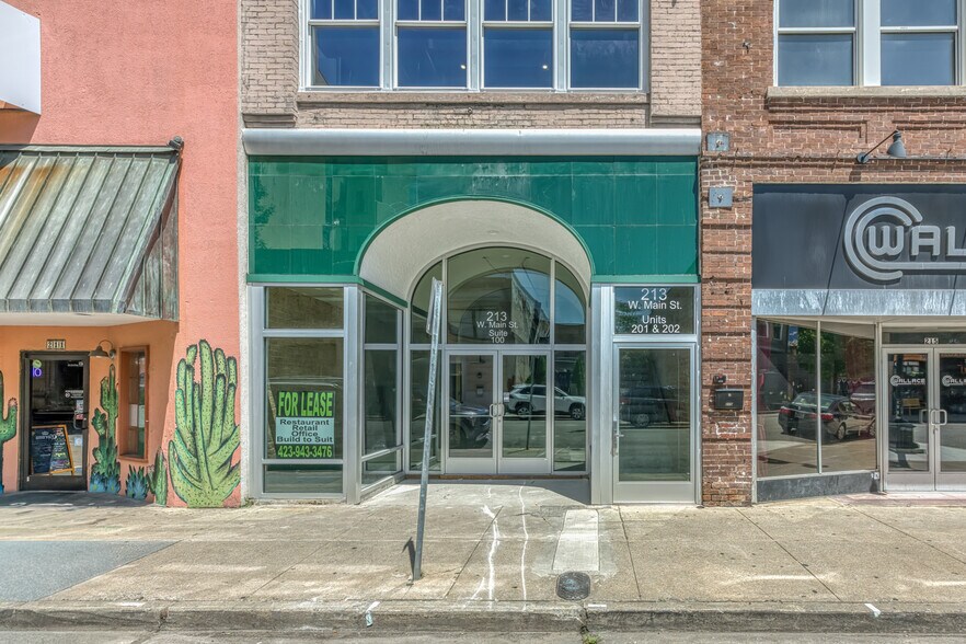 213 E Main St, Johnson City, TN à louer - Photo de l’immeuble – Image 2 sur 29