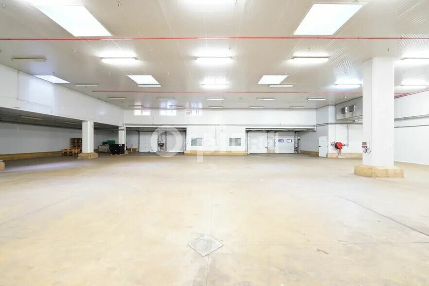 Bureau dans Mions à louer - Photo de l’immeuble – Image 1 sur 35