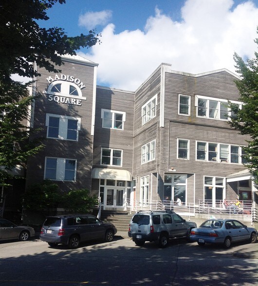 2721 E Madison St, Seattle, WA à louer - Photo de l’immeuble – Image 3 sur 5