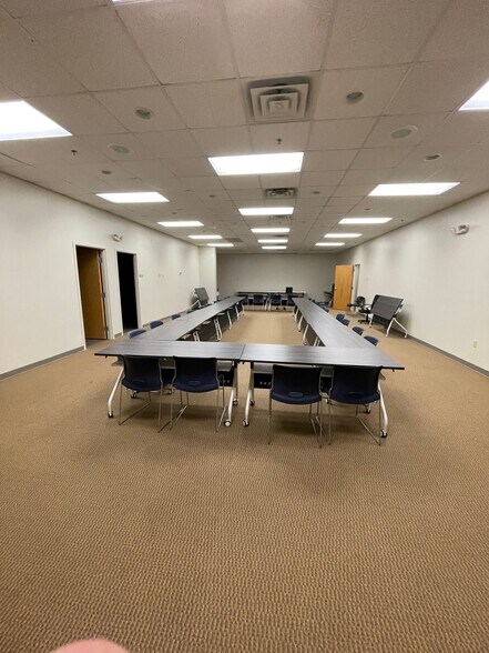 5310 Valley Park Dr, Roanoke, VA à louer - Photo intérieure – Image 3 sur 29
