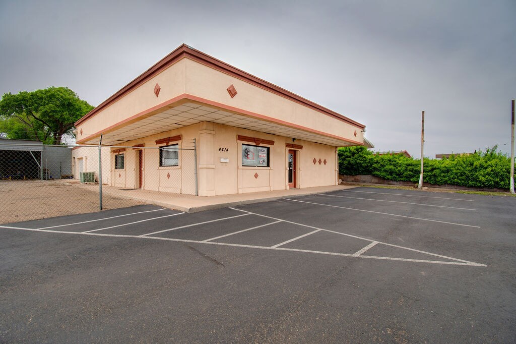 4414 Avenue A, Lubbock, TX à vendre Photo de l’immeuble– Image 1 sur 27