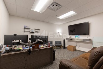 7650 Dean Martin Dr, Las Vegas, NV à louer Photo intérieure– Image 2 sur 7