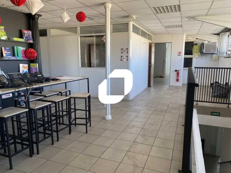 Bureau dans Mérignac à louer - Photo de l’immeuble – Image 1 sur 10