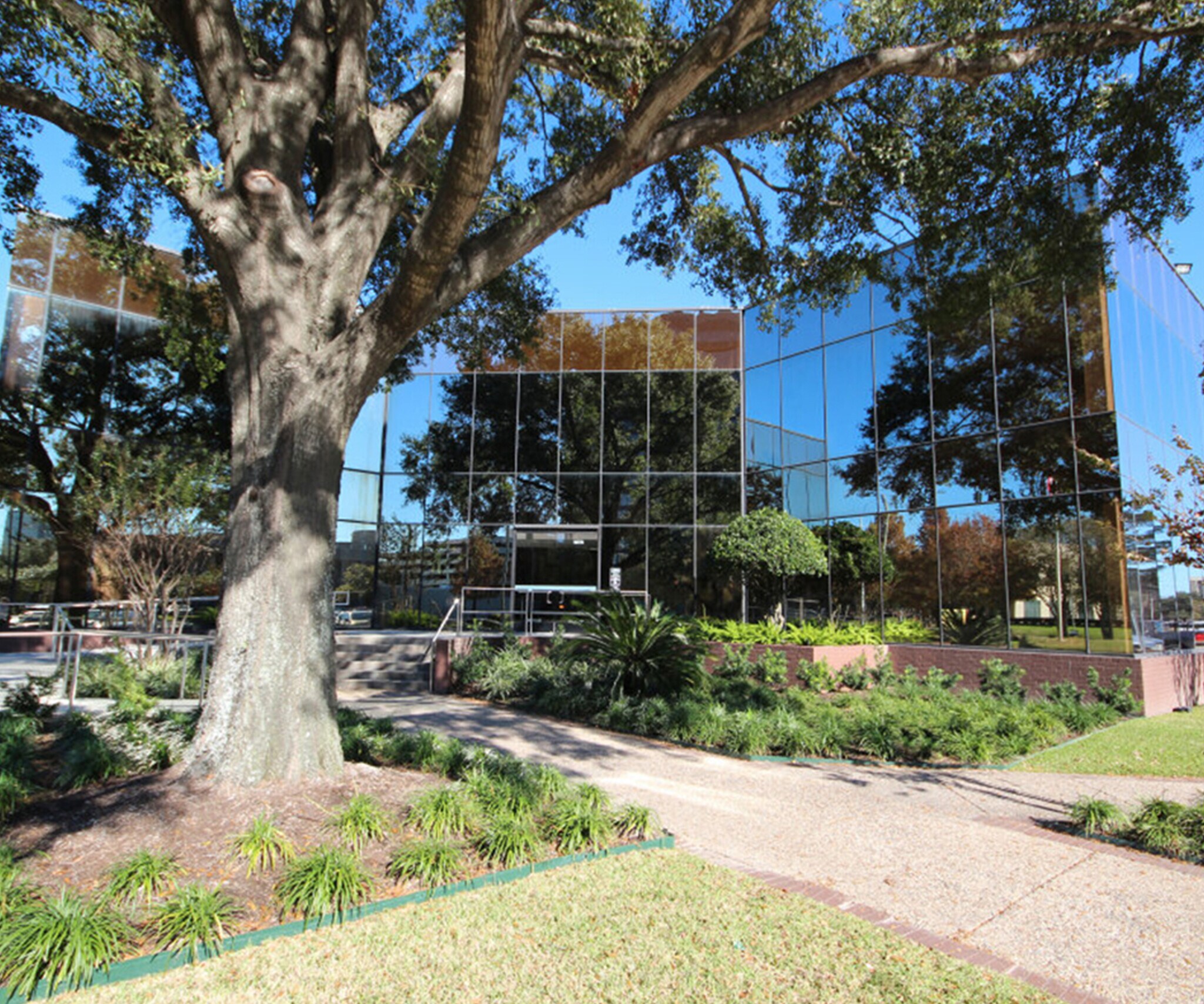16770 Imperial Valley Dr, Houston, TX à louer Photo principale– Image 1 sur 9