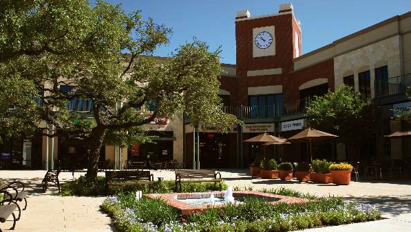 700 E Sonterra Blvd, San Antonio, TX à louer - Photo de l’immeuble – Image 2 sur 13