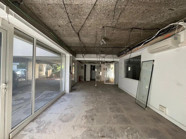 Plus de détails pour 2 Boulevard De Gabes, Marseille - Bureau à louer