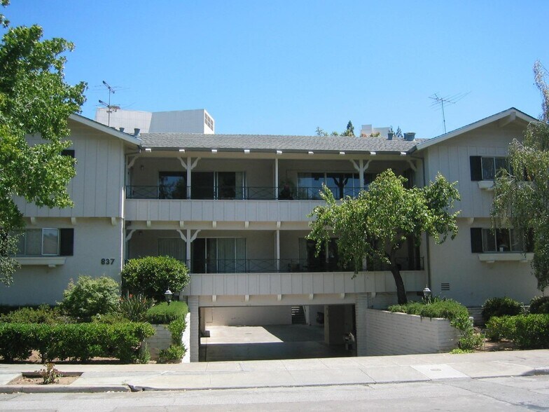 837 Cowper St, Palo Alto, CA à vendre - Photo de l’immeuble – Image 3 sur 49