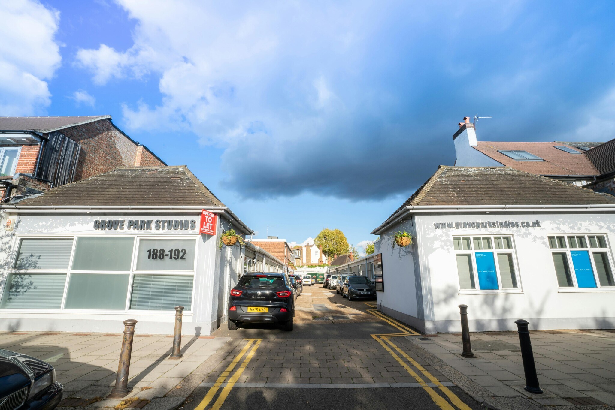 188-192 Sutton Court Rd, Londres à louer Photo de l’immeuble– Image 1 sur 13