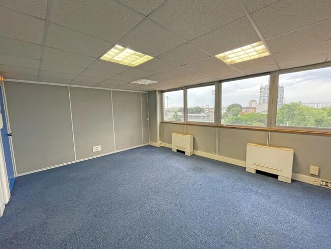 Plus de détails pour 174 Avenue Des Minimes, Toulouse - Bureau à louer