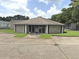 Plus de détails pour 1208 S Chestnut St, Lufkin, TX - Local d’activités à vendre