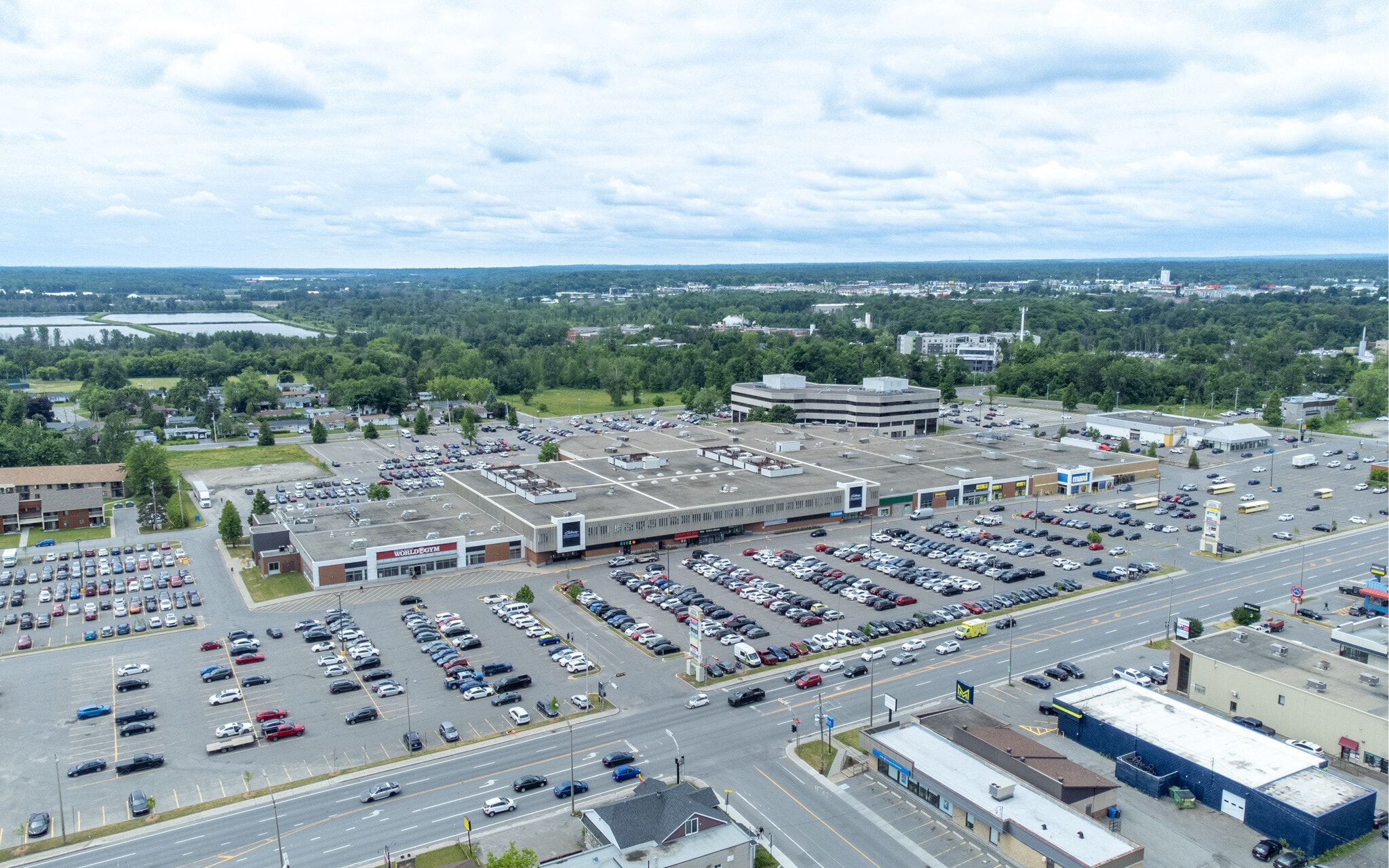 500-570 Boul des Laurentides, Saint-Jérôme, QC à louer Aérien– Image 1 sur 6
