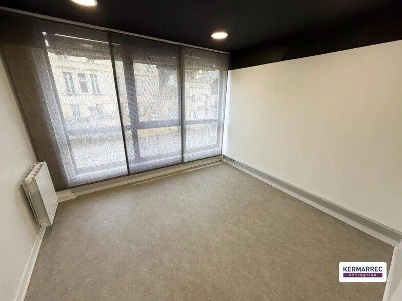 Bureau dans Vannes à louer - Photo de l’immeuble – Image 2 sur 2