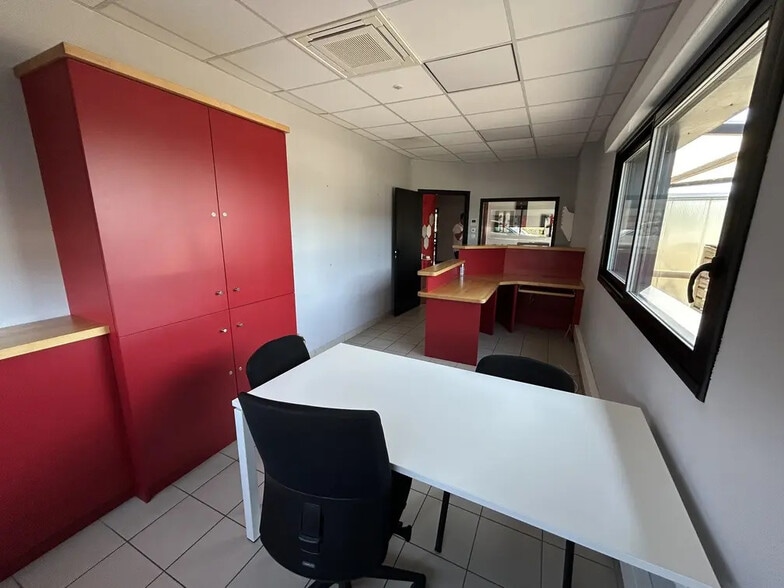 Bureau dans Les Sorinières à louer - Photo de l’immeuble – Image 3 sur 5