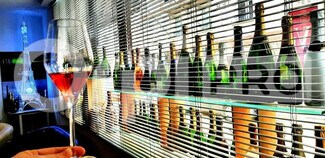 Plus de détails pour Local commercial à louer