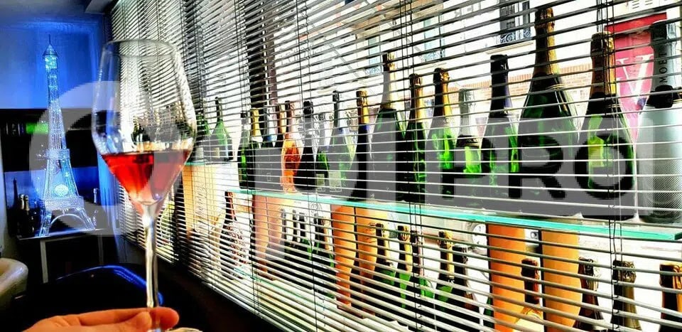 Local commercial dans Épernay à louer Photo intérieure– Image 1 sur 2