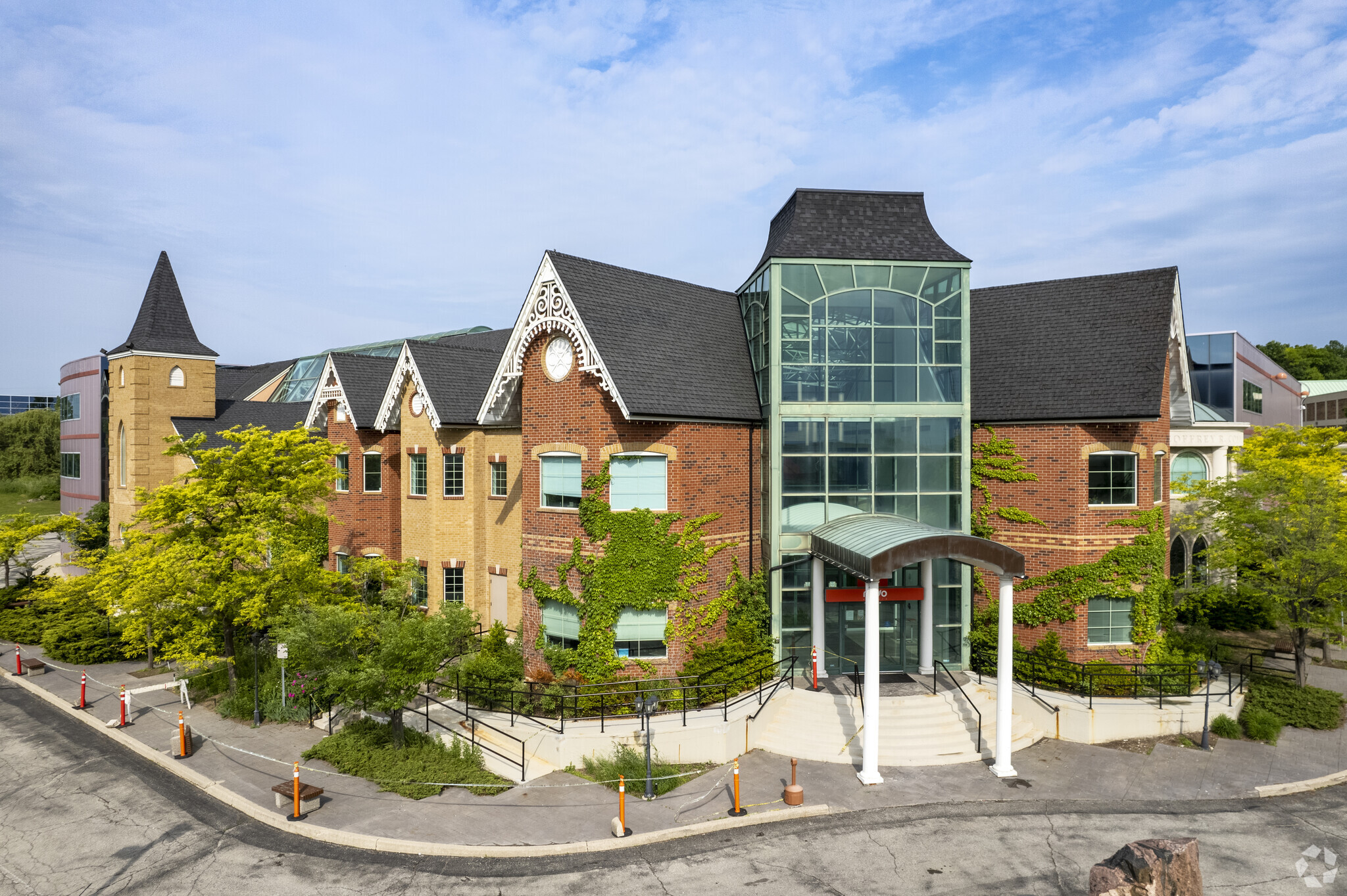 1295 North Service Rd, Burlington, ON à louer Photo principale– Image 1 sur 7