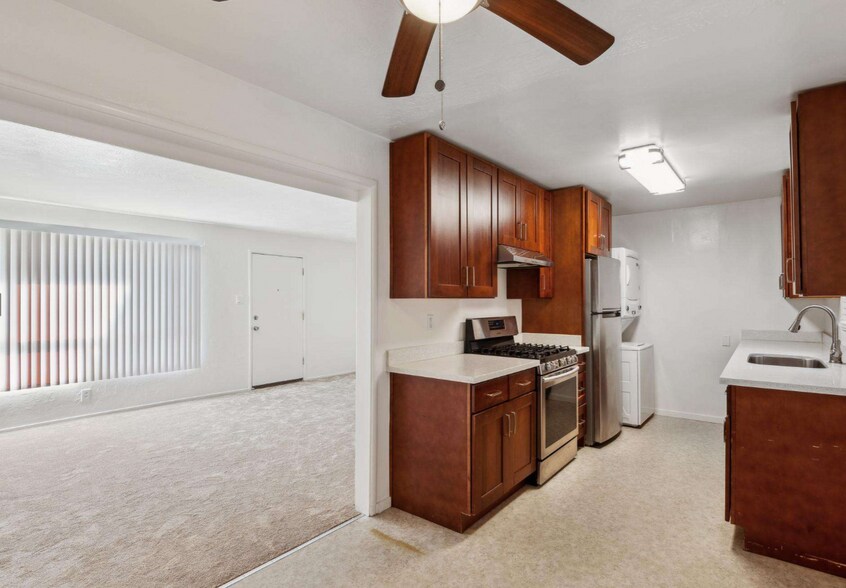 1327 Ashby Ave, Berkeley, CA à vendre - Photo de l’immeuble – Image 3 sur 8