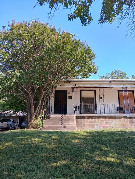 2517 Bomar Ave, Fort Worth, TX à vendre - Photo principale – Image 1 sur 1