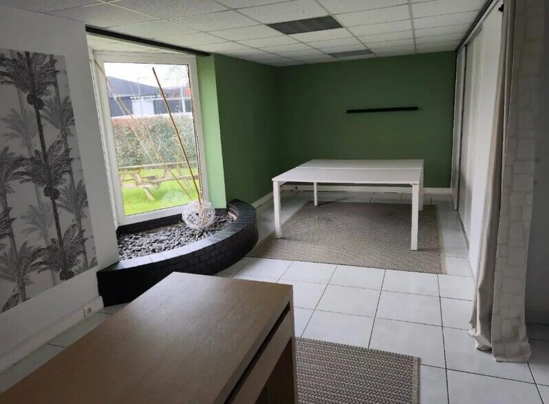 Bureau dans Verson à louer - Photo de l’immeuble – Image 3 sur 4