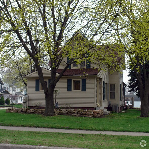 421ft Frontage B-3 Commercial 2 Corners portefeuille de 2 biens à vendre sur LoopNet.fr - Photo principale – Image 2 sur 10