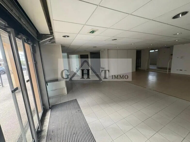 Local commercial dans Eaubonne à vendre - Photo de l’immeuble – Image 1 sur 8