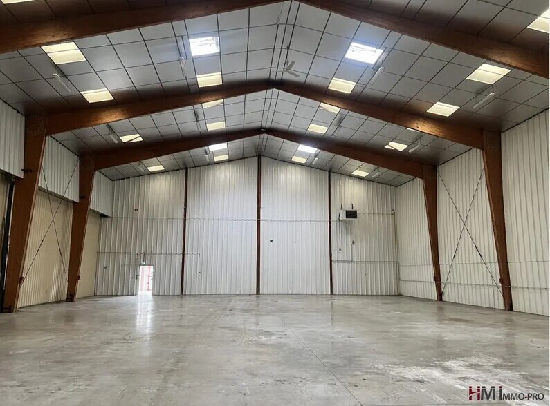 Industriel/Logistique dans Elbeuf à vendre - Photo intérieure – Image 2 sur 9