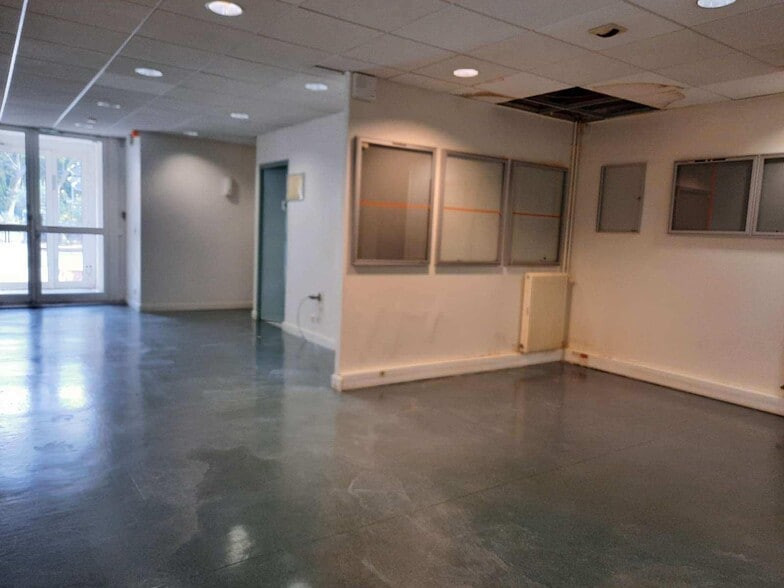 Bureau dans Issy-les-Moulineaux à louer - Photo intérieure – Image 2 sur 6
