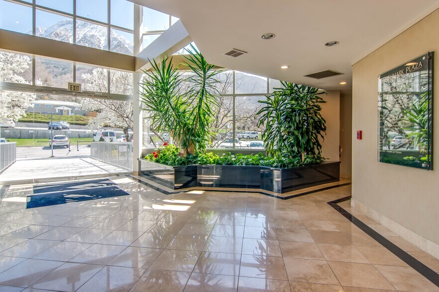 4525 S Wasatch Blvd, Salt Lake City, UT à louer - Photo de l’immeuble – Image 3 sur 6