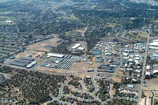 Plus de détails pour 20756 High Desert Ct, Bend, OR - Industriel/Logistique à louer