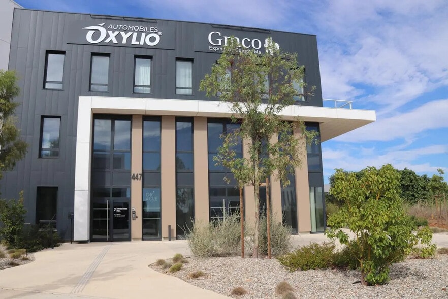 Bureau dans Mauguio à louer - Photo de l’immeuble – Image 1 sur 11