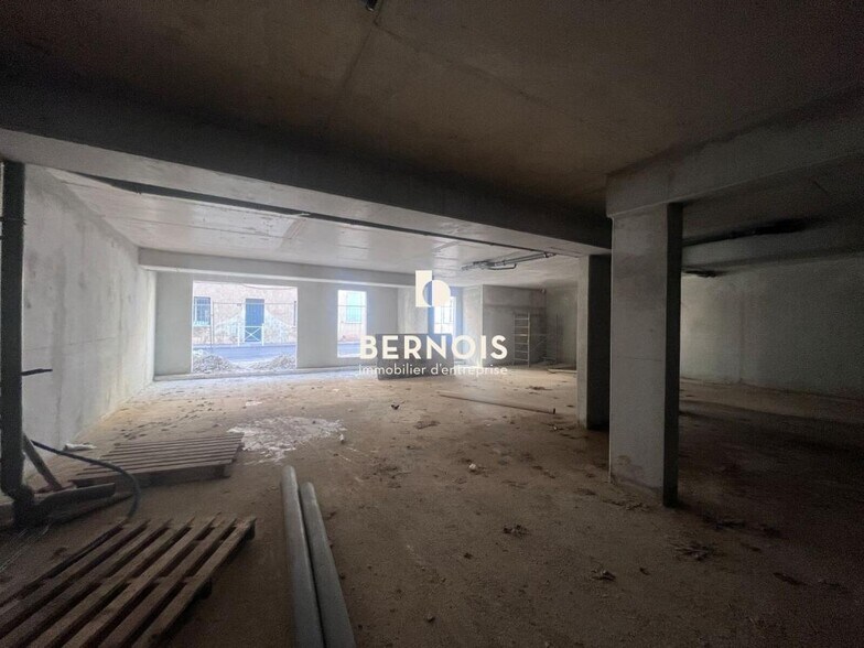 Local commercial dans Toulon à vendre - Photo de la construction – Image 2 sur 7